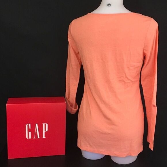 New Gap maternity  - Picture 4 of 5